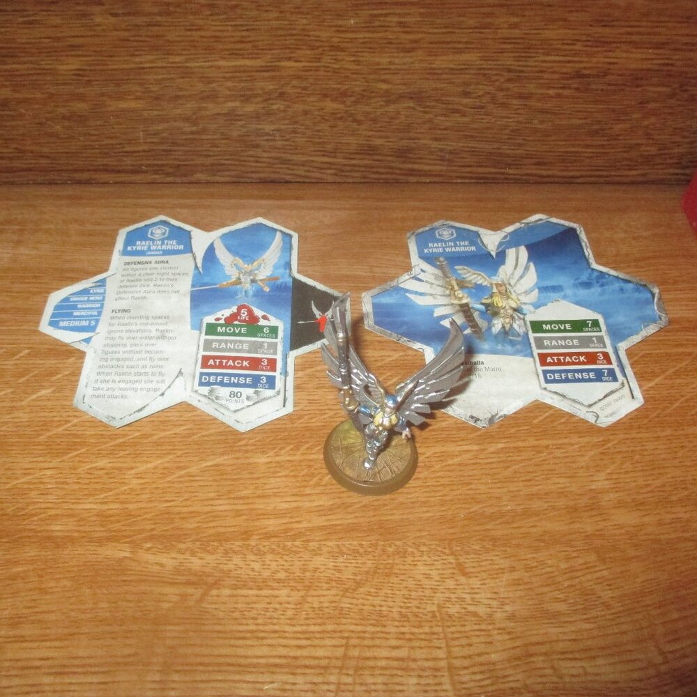Heroscape Raelin the Kyrie Warrior Figure / Miniature with Card plus bonus card